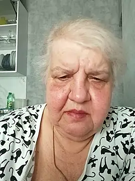 HapinessLovee online show from 17, 5, 2026