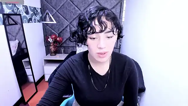 Kiara Fox   online show from 16, 1, 2026