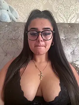 Wild Busty Niyah XX online show from 5, 5, 2026