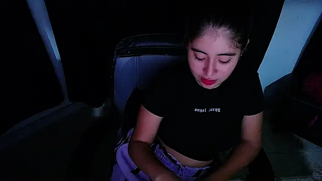 mia walker22 online show from 18, 12, 2025