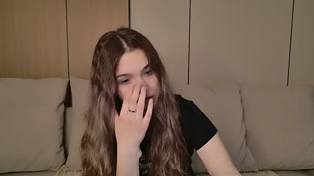 Lina Sinerz online show from 17, 3, 2026