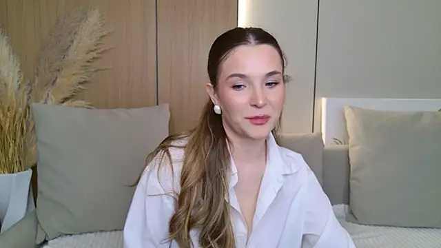 Lina Sinerz online show from 24, 5, 2026