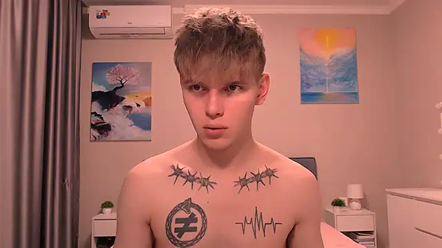 Snapshot of Fredd_Xanders chatting on 14, 12, 2025 Fredd Xanders online show from 14, 12, 2025