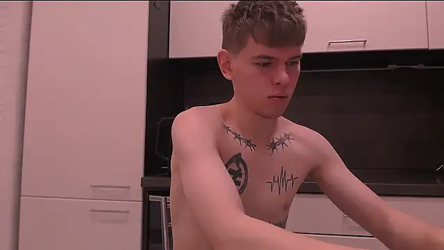 Snapshot of Fredd_Xanders chatting on 6, 2, 2026 Fredd Xanders online show from 6, 2, 2026