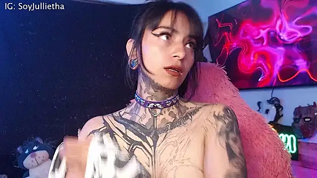 Snapshot of Julls420_ chatting on 19, 2, 2026 Julls420 online show from 19, 2, 2026