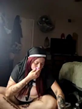 Snapshot of SpiderRose chatting on 4, 4, 2026 SpiderRose online show from 4, 4, 2026