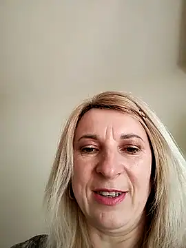 AhlyssaLove1155 online show from 10, 4, 2026