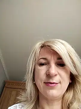 AhlyssaLove1155 online show from 31, 5, 2026