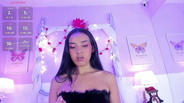 GabbyGrifin online show from 17, 12, 2025