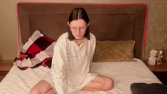 RoxyHerena online show from 11, 1, 2026