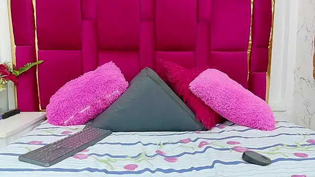 RebecaMarshall online show from 18, 2, 2026