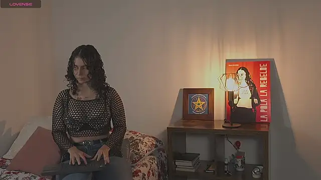 Estefania Velez online show from 17, 2, 2026