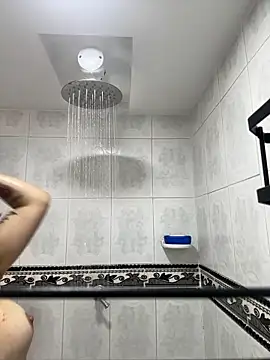 Estefania Velez online show from 10, 3, 2026