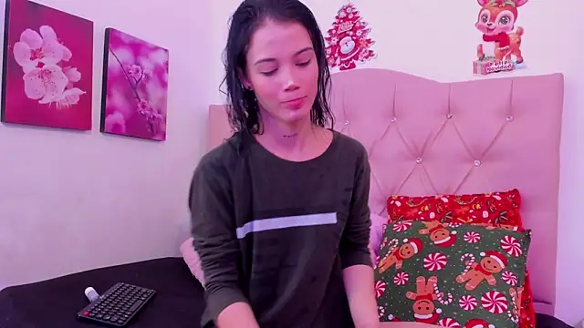 Snapshot of mia_collin_ chatting on 22, 12, 2025 mia collin online show from 22, 12, 2025