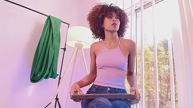 NaomiClay online show from 19, 3, 2026