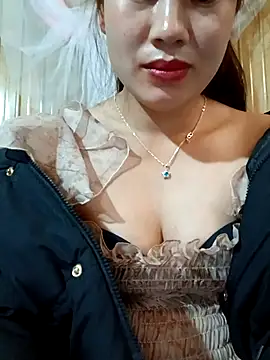 Snapshot of mayni012314 chatting on 21, 12, 2025 mayni012314 online show from 21, 12, 2025