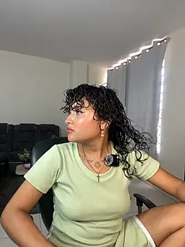 ladulcemary  online show from 22, 5, 2026