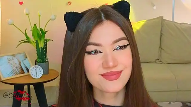 oliviaah  online show from 2, 4, 2026