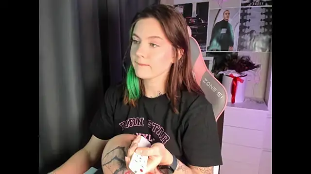 Snapshot of NikkieKitty chatting on 16, 1, 2026 NikkieKitty online show from 16, 1, 2026