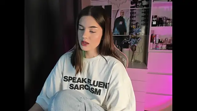 Snapshot of NikkieKitty chatting on 13, 2, 2026 NikkieKitty online show from 13, 2, 2026