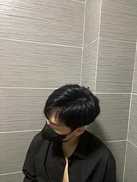 kimze7 online show from 18, 4, 2026