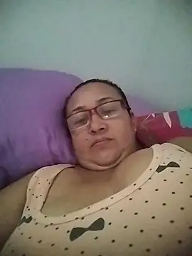 Nini Love  online show from 13, 4, 2026