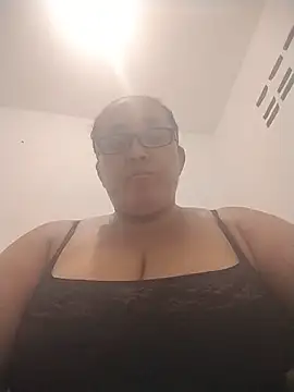 Snapshot of Nini_Love_ chatting on 22, 6, 2026 Nini Love online show from 22, 6, 2026
