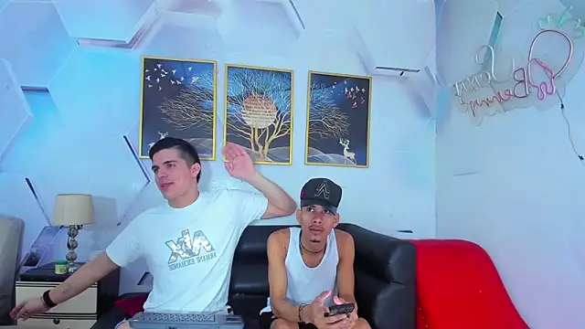 Alex jeins at online show from 27, 2, 2026