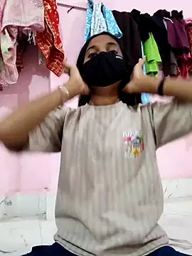 Snapshot of vivi_sexe chatting on 18, 12, 2025 vivi sexe online show from 18, 12, 2025