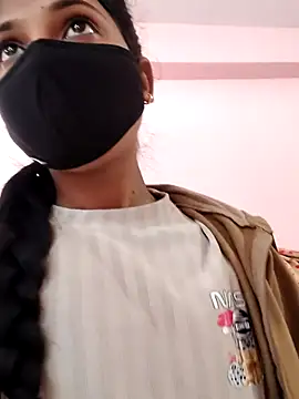 Snapshot of vivi_sexe chatting on 7, 1, 2026 vivi sexe online show from 7, 1, 2026