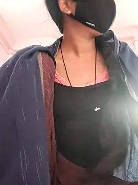 Snapshot of vivi_sexe chatting on 12, 1, 2026 vivi sexe online show from 12, 1, 2026