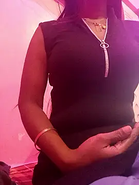 nehakapoor89 online show from 19, 12, 2025