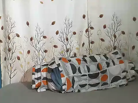 Snapshot of PetiteDoll_06 chatting on 28, 3, 2026 PetiteDoll 06 online show from 28, 3, 2026