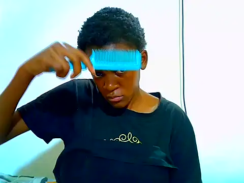 Snapshot of PetiteDoll_06 chatting on 12, 4, 2026 PetiteDoll 06 online show from 12, 4, 2026