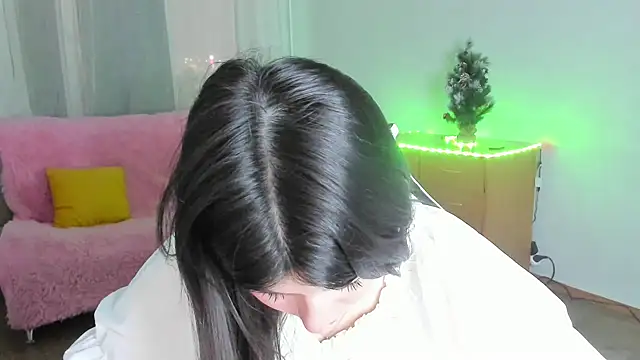 KisaModel online show from 8, 2, 2026