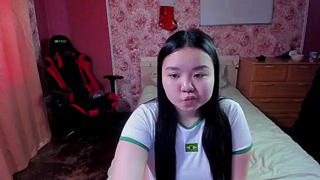 hungrybunny333 online show from 20, 12, 2025