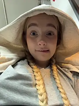 -teenytiny- online show from 17, 2, 2026