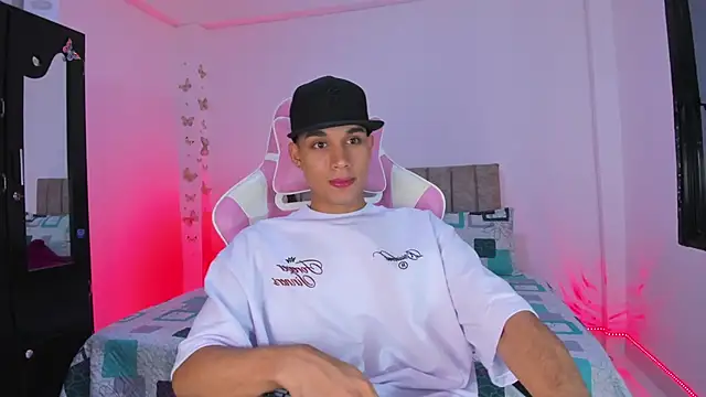 Michael Jordan zz online show from 21, 3, 2026