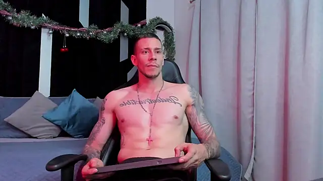 Snapshot of J_king__ chatting on 16, 12, 2025 J king online show from 16, 12, 2025