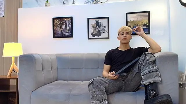 YOUNG GUYS1 online show from 8, 4, 2026