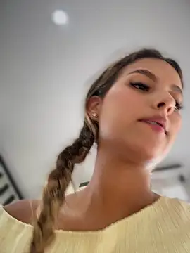 Valeria-escobar online show from 28, 7, 2026