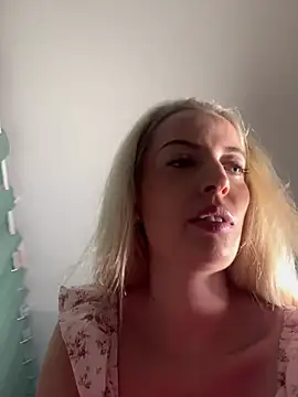 Snapshot of Katharina_Wagner chatting on 24, 6, 2026 Katharina Wagner online show from 24, 6, 2026