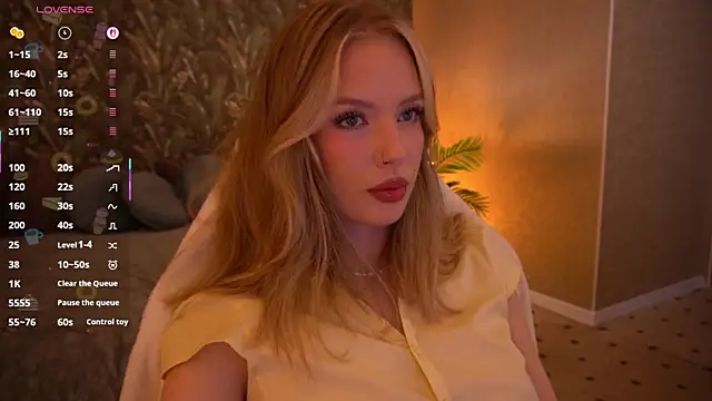 MollyyMayy online show from 17, 5, 2026