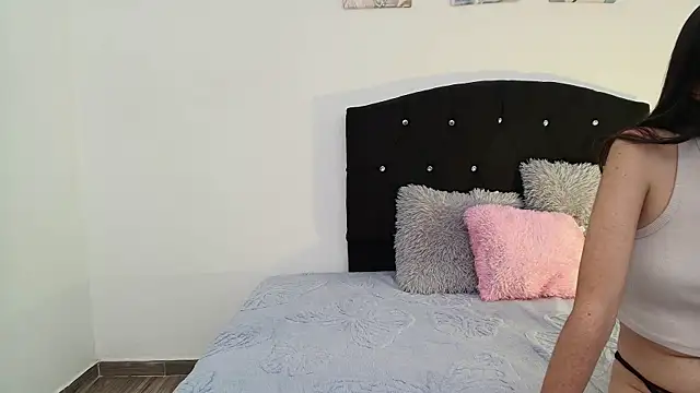 Snapshot of Mimi_Glow chatting on 9, 2, 2026 Mimi Glow online show from 9, 2, 2026