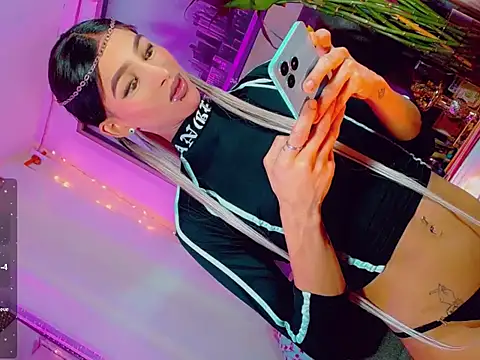 agathaferrer3 online show from 26, 3, 2026