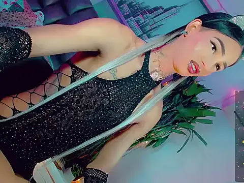 agathaferrer3 online show from 27, 3, 2026