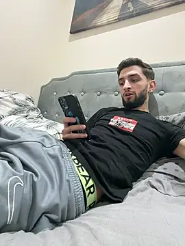 Juliann69Ramiro online show from 24, 2, 2026