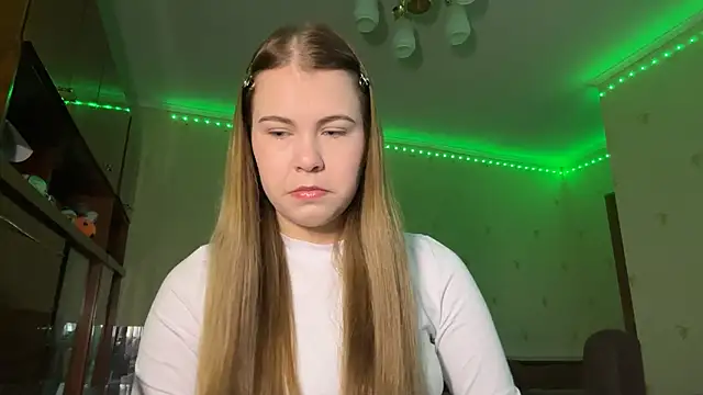 MaevAmy online show from 15, 12, 2025