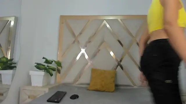 Selenaasm online show from 20, 12, 2025