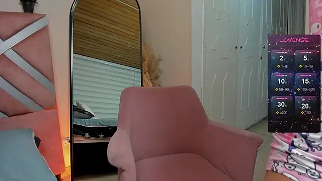 Snapshot of sophie_blake__ chatting on 20, 12, 2025 sophie blake online show from 20, 12, 2025